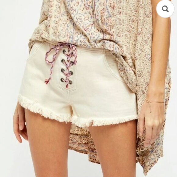 FREE PEOPLE Soft Salty BECKET LaceUp Front Slouchy Denim Short Size 31 - Picture 1 of 5
